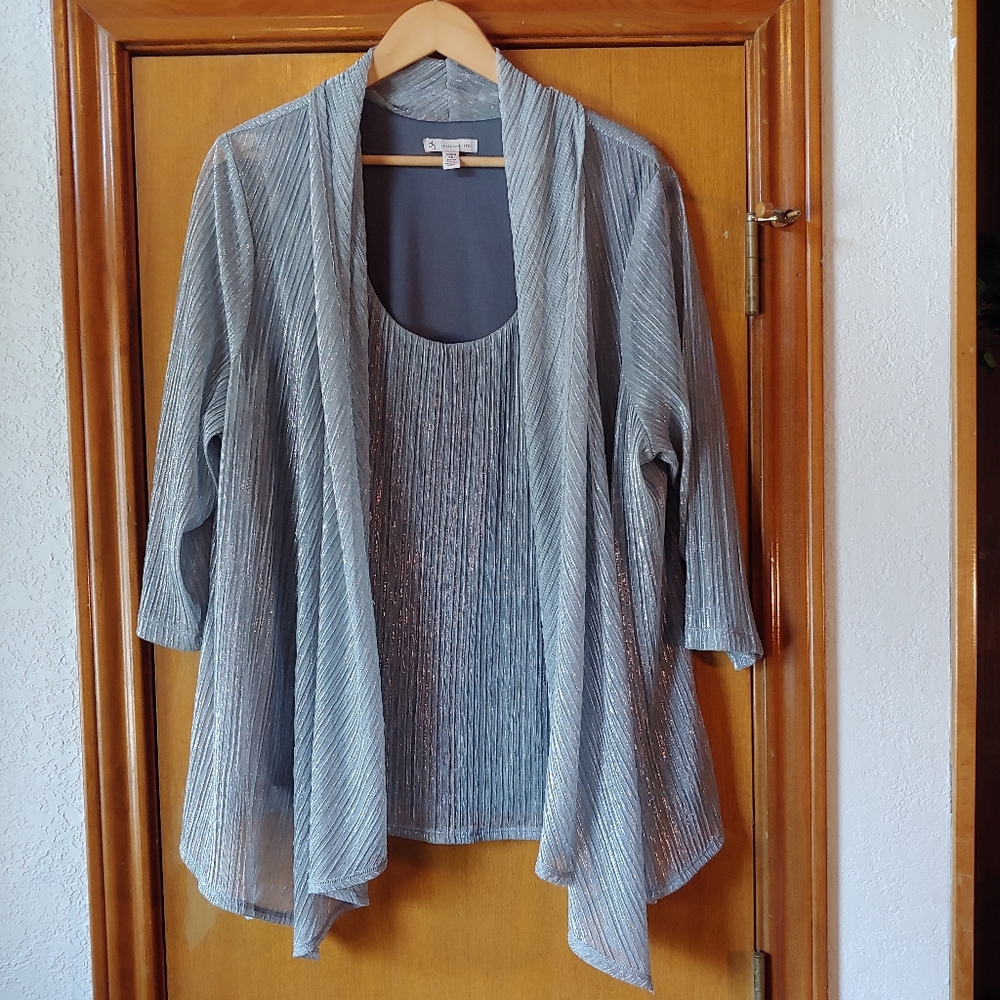 DB ESTABLISHED 1962 silver top